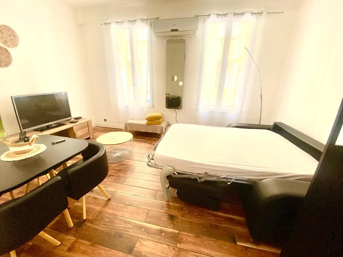 Apartment Grand T2 En Rez De Chaussee Avec Grande Terrasse Proche Du Centre Ville Tramway A 2 Mn Nice