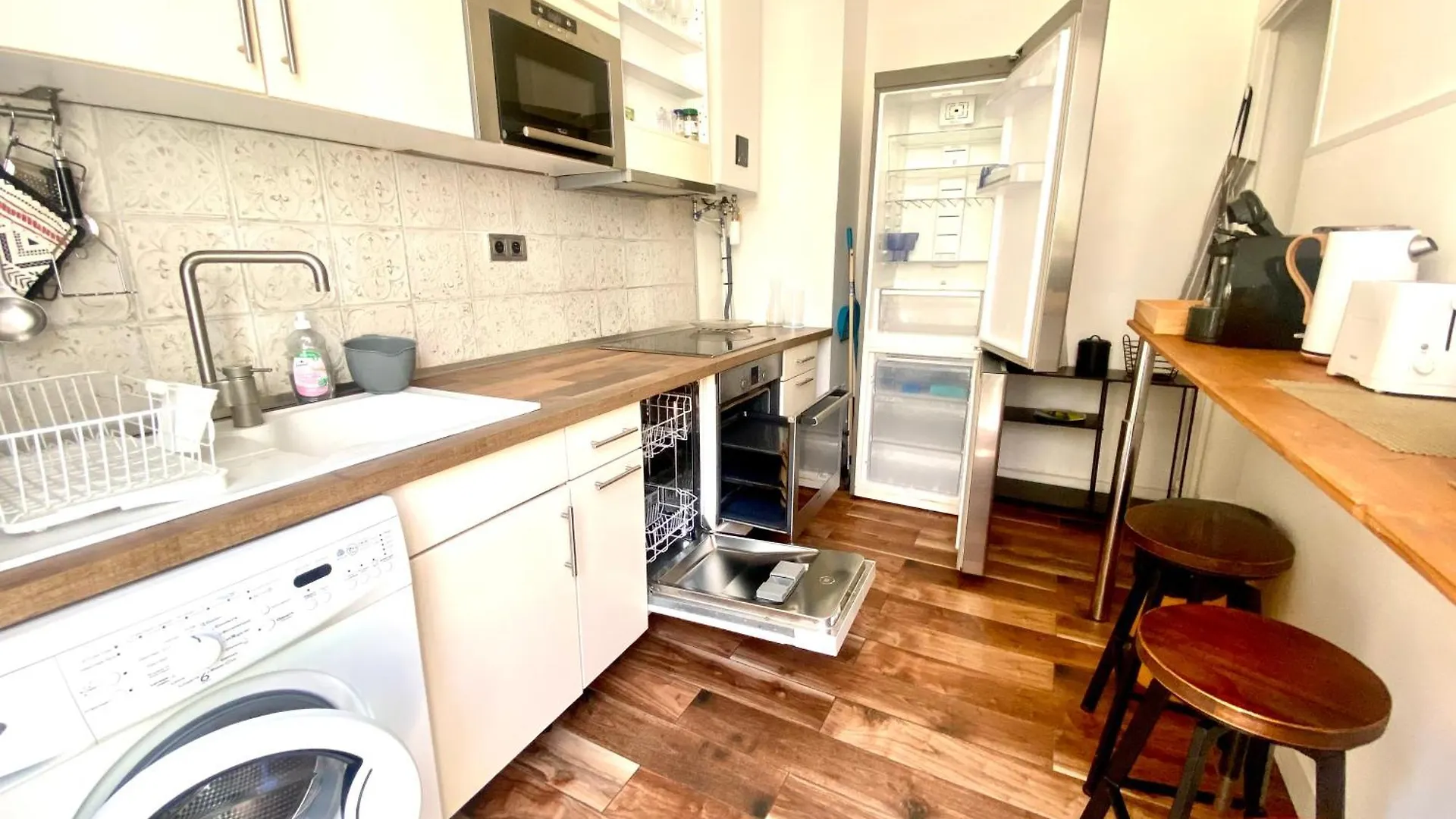 Apartamento Grand T2 En Rez De Chaussee Avec Grande Terrasse Proche Du Centre Ville Tramway A 2 Mn Niza